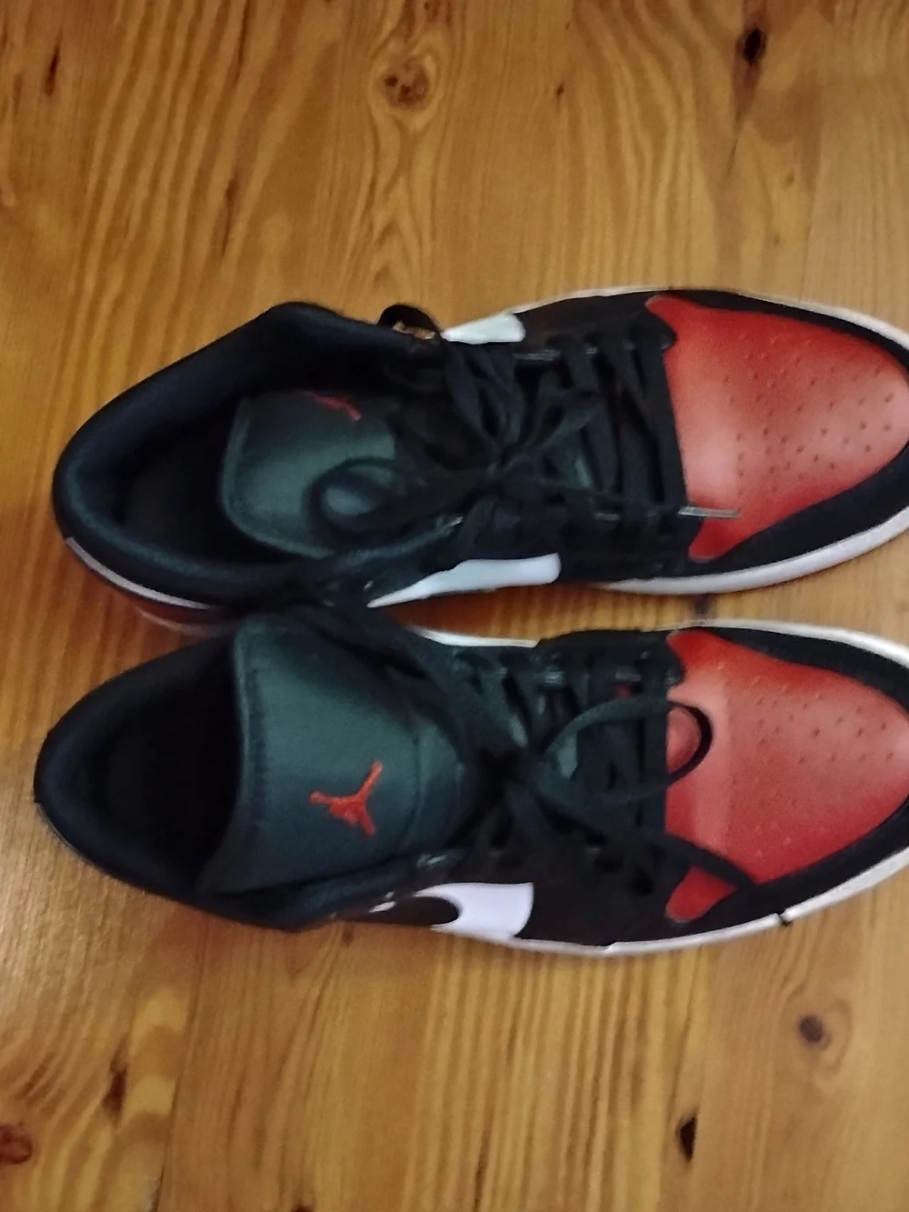 Low Jordan 1s